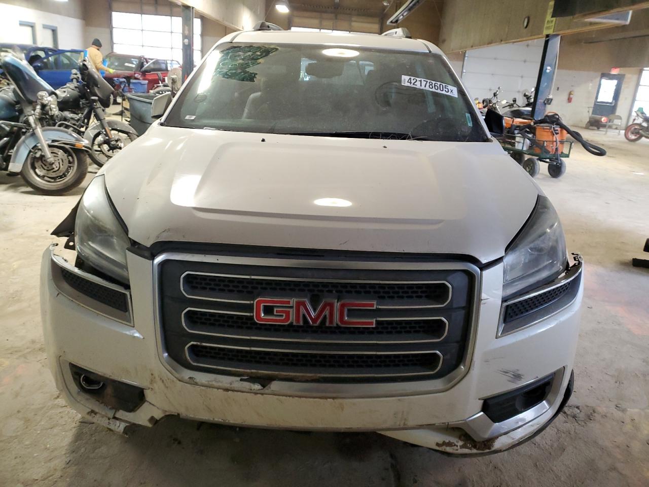 2015 GMC Acadia - Image 5
