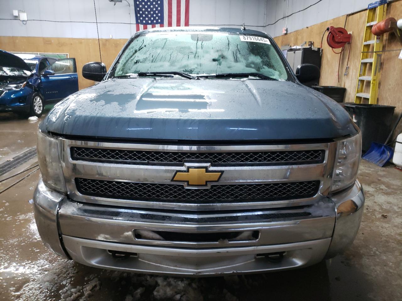 2013 Chevrolet Silverado - Image 5