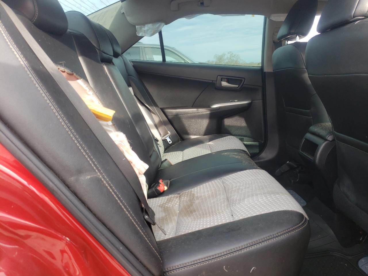 2012 Toyota Camry - Image 10