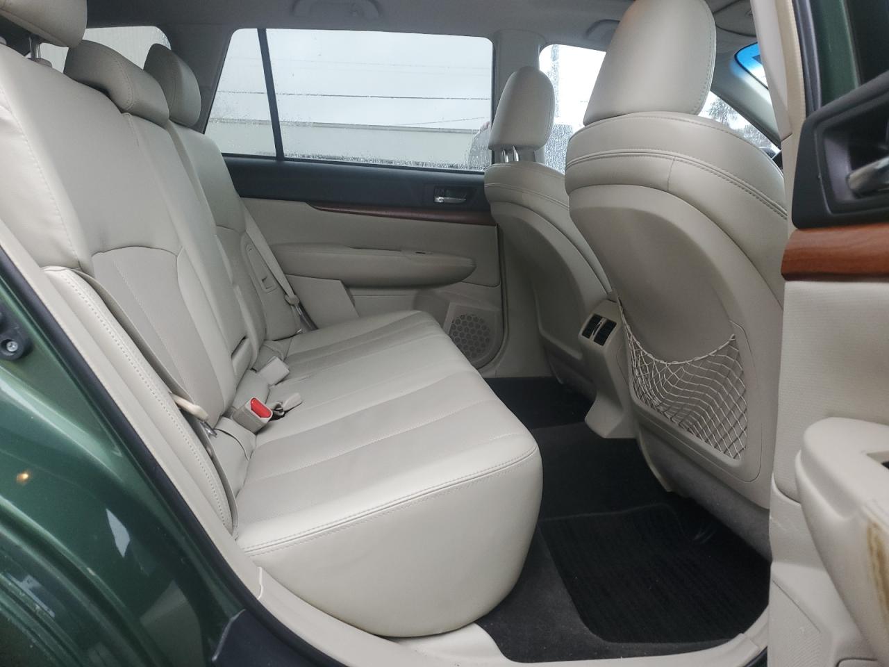 2013 Subaru Outback - Image 11