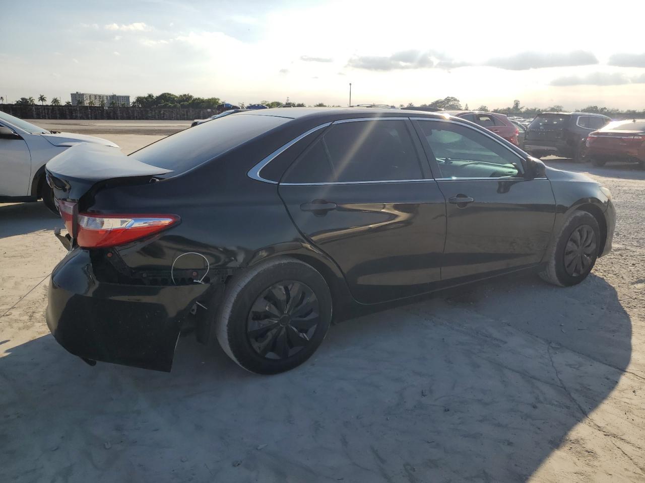2015 Toyota Camry - Image 3