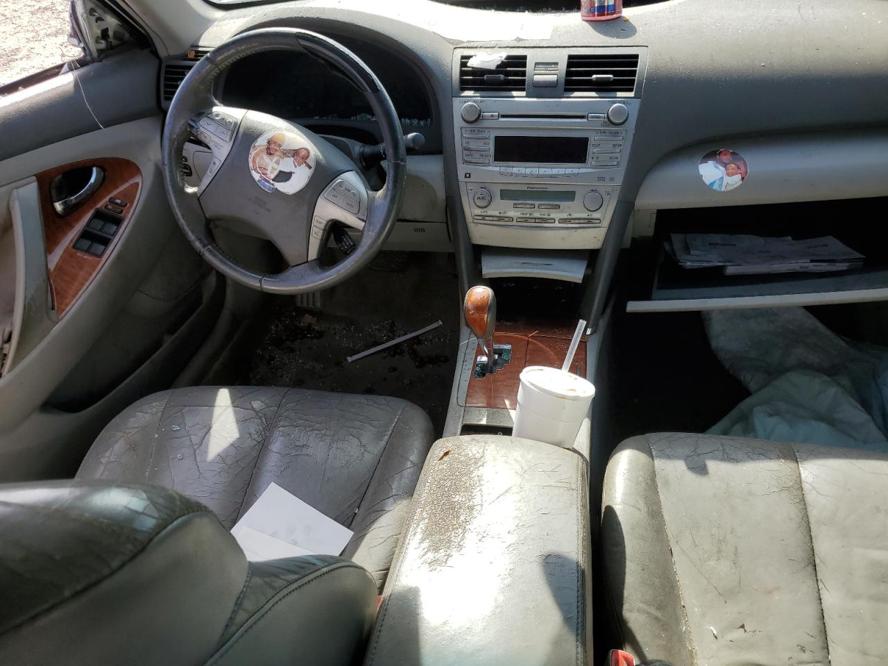 2011 Toyota Camry - Image 8