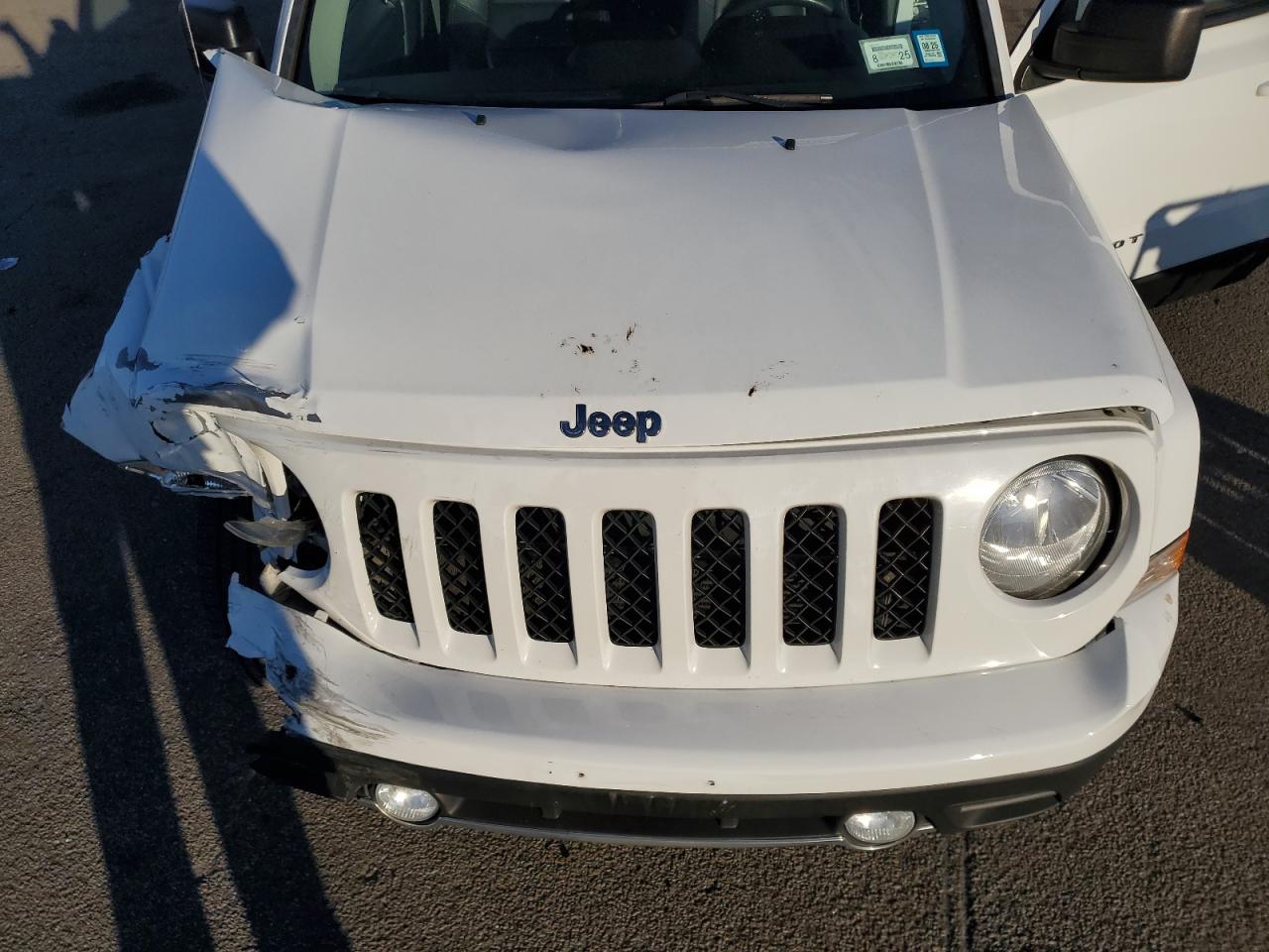 VIN 1C4NJRFB0GD511260 2016 JEEP PATRIOT no.12