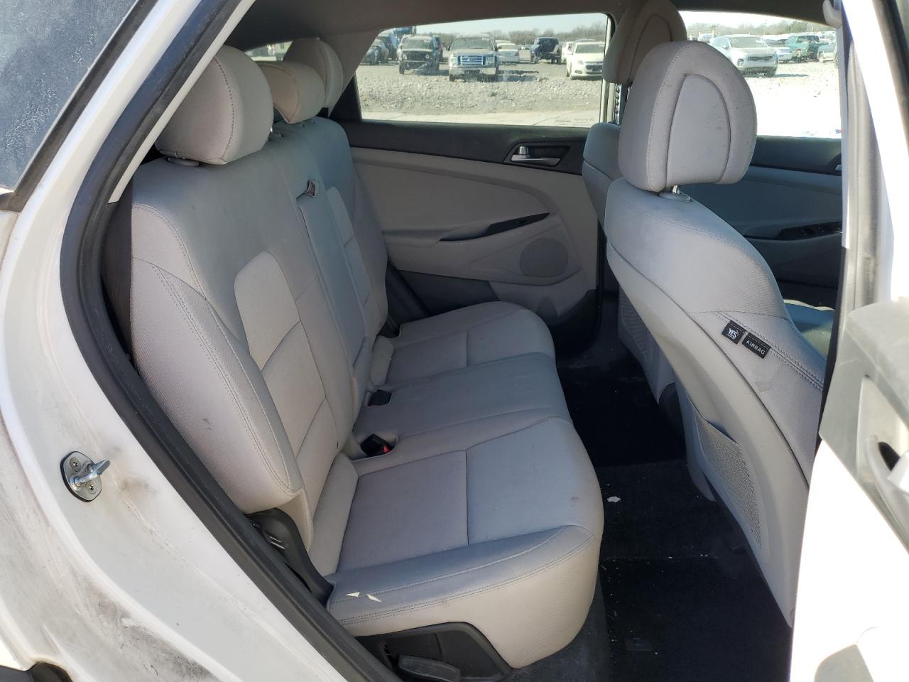 2017 Hyundai Tucson - Image 11