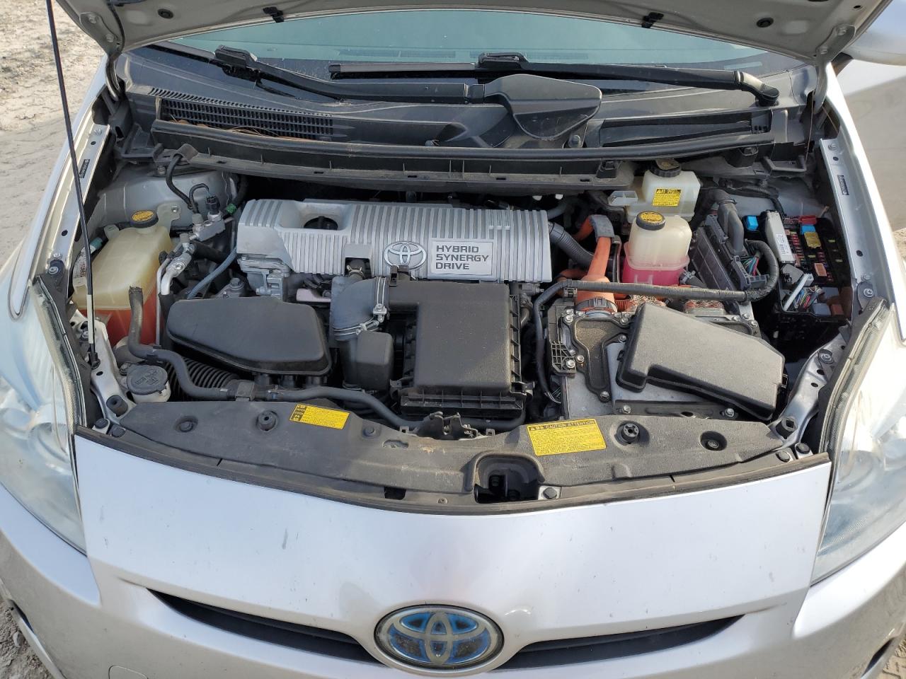 2010 Toyota Prius - Image 11