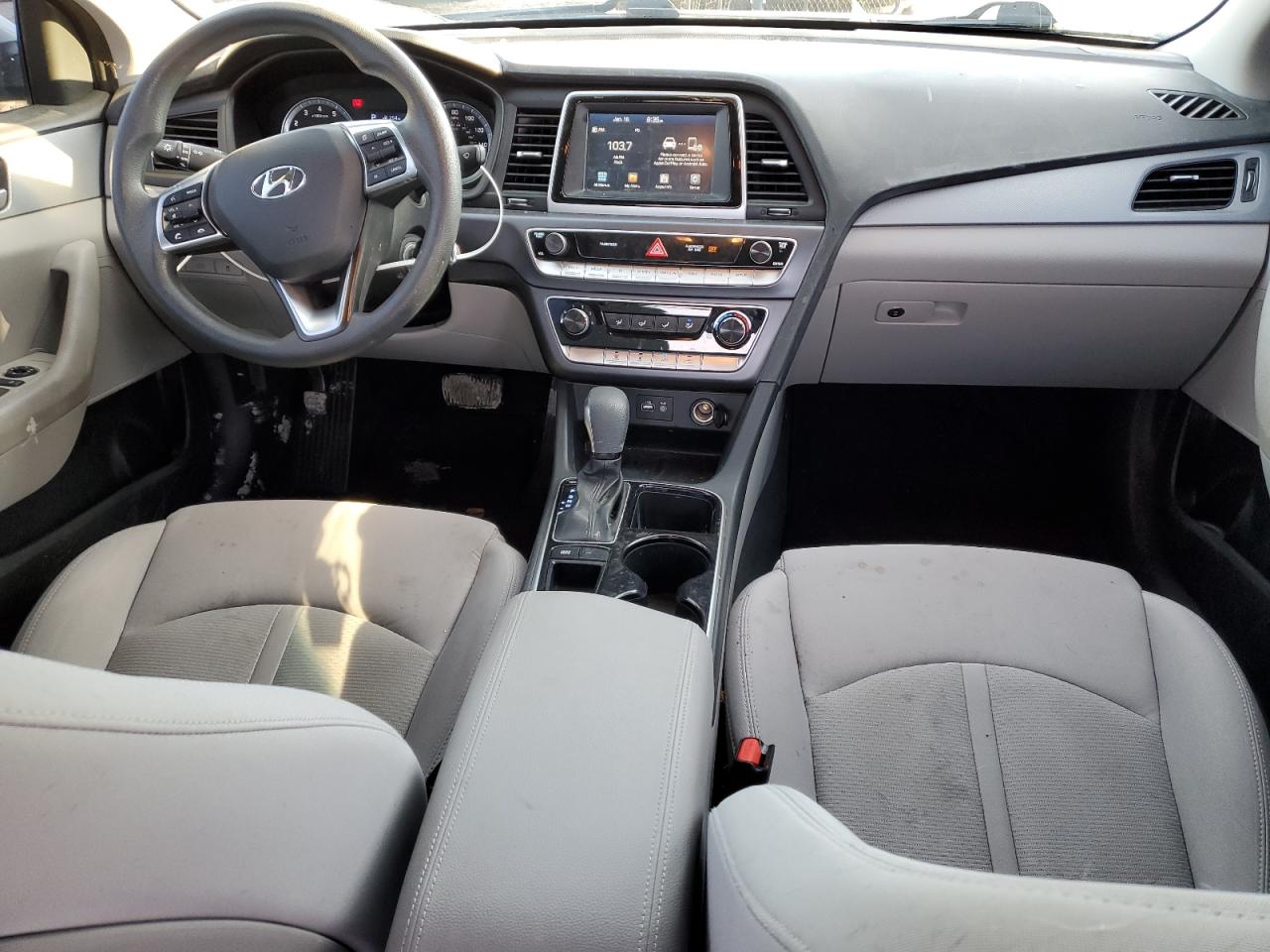 2018 Hyundai Sonata - Image 8