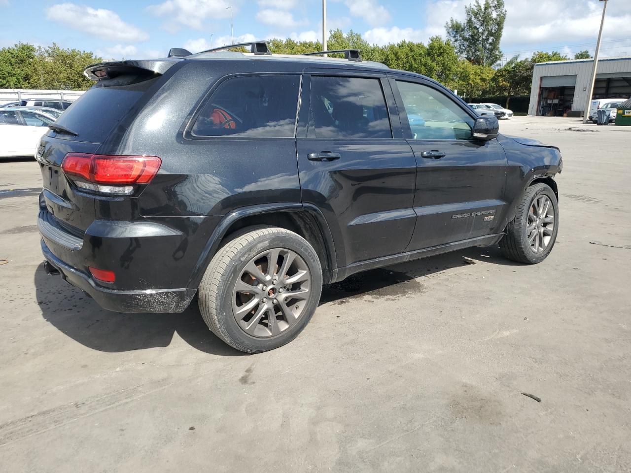 2016 Jeep Grand Cherokee - Image 3