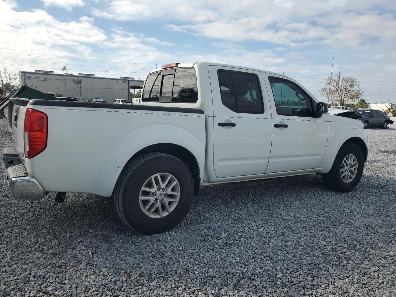 2017 Nissan Navara (Frontier) - Image 3
