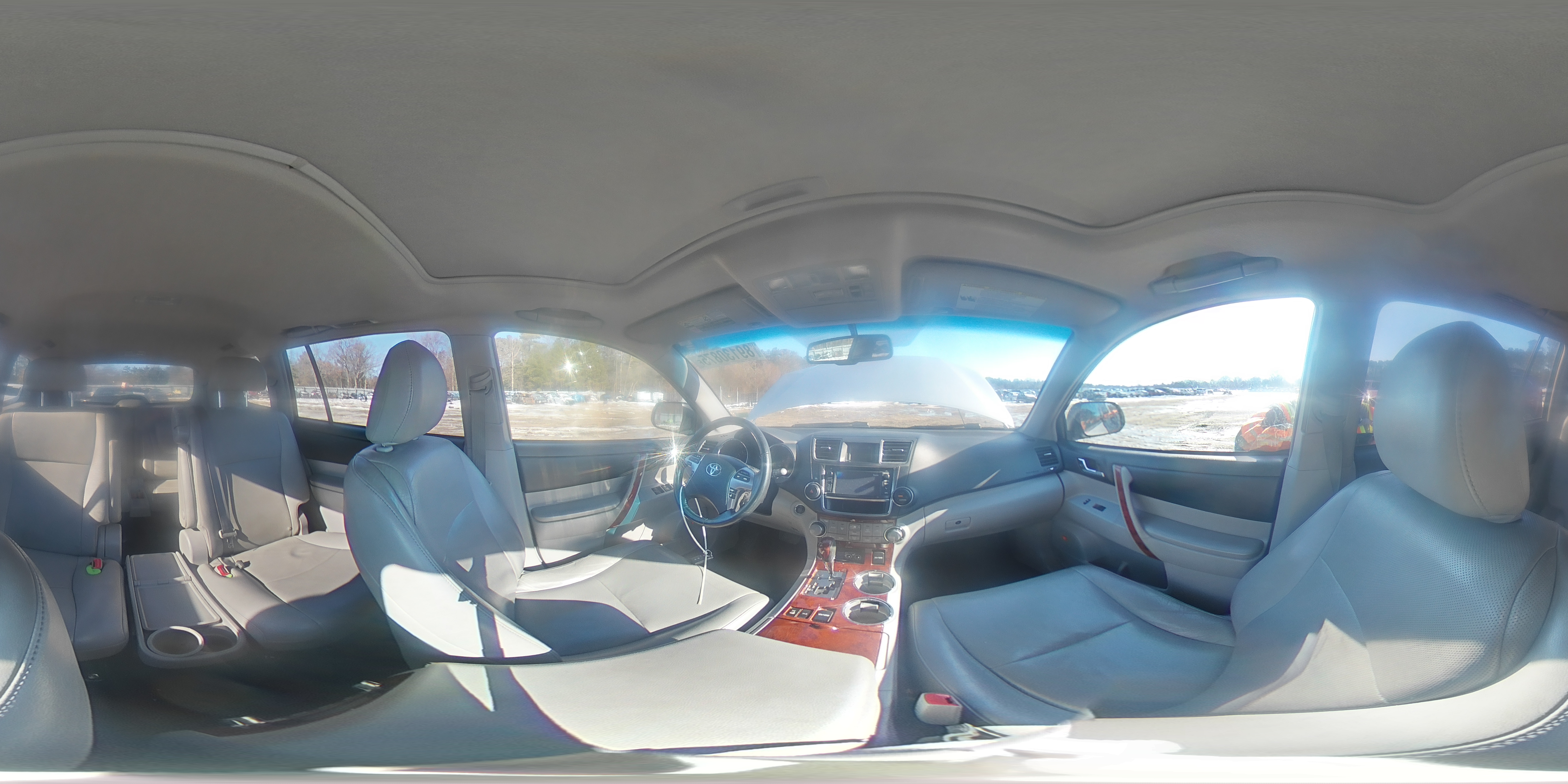 2013 Toyota Highlander - Image 14
