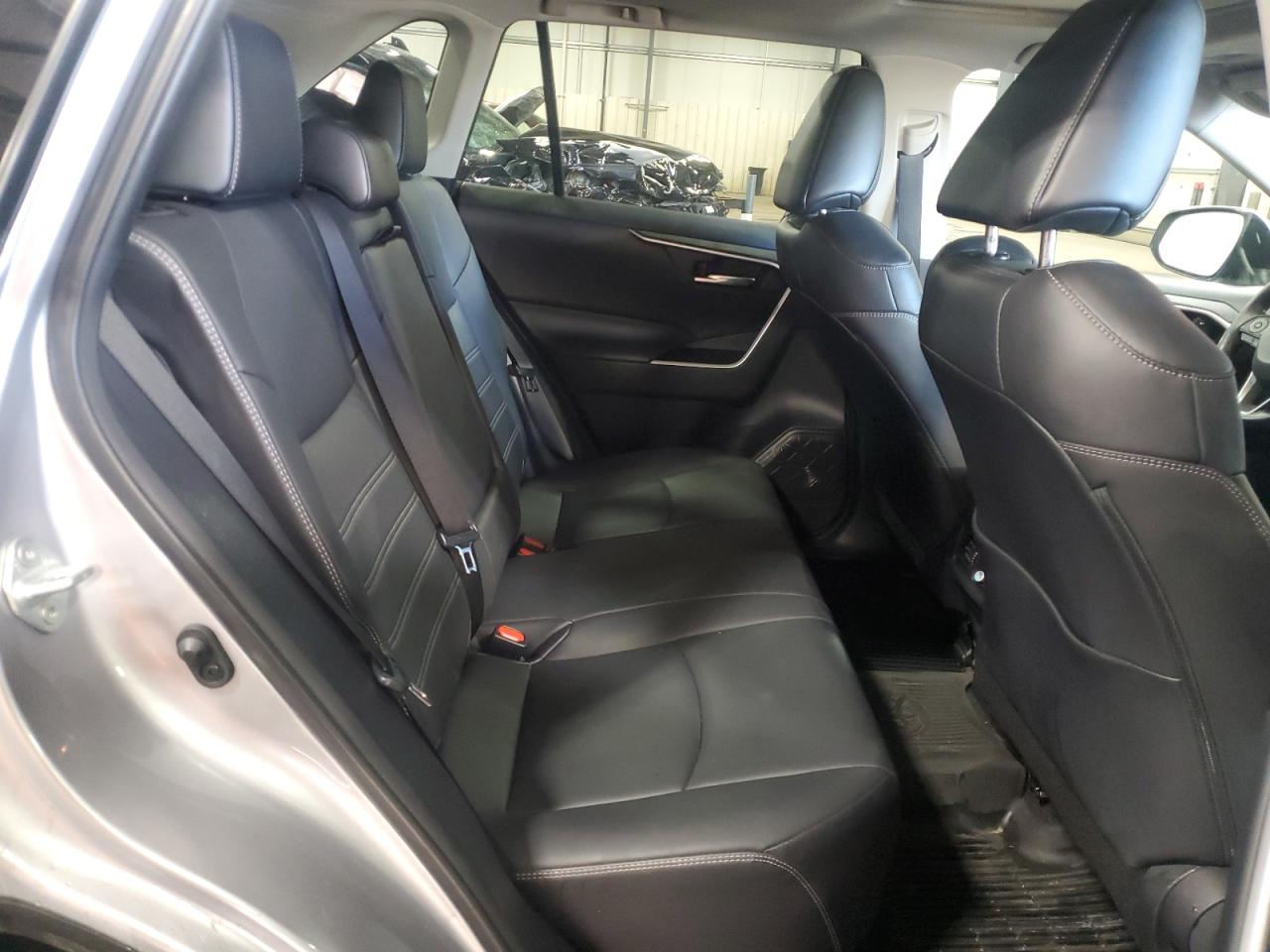 2021 Toyota RAV 4 - Image 11