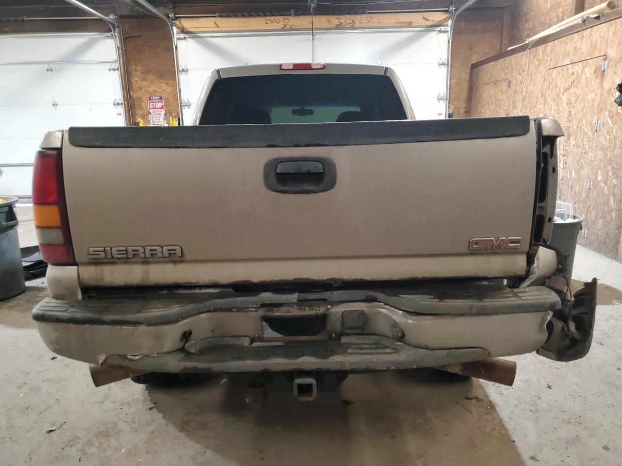 2002 GMC Sierra - Image 6