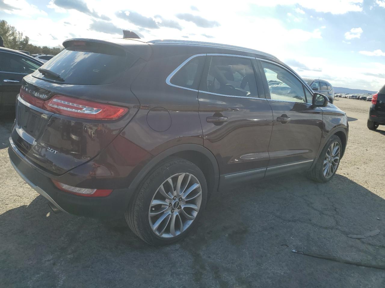 2017 Lincoln MKC - Image 3