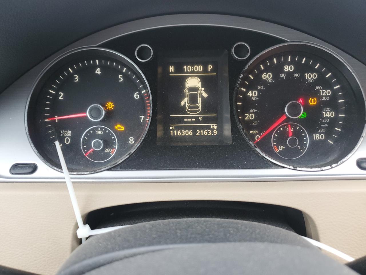 2014 Volkswagen Passat CC - Image 9