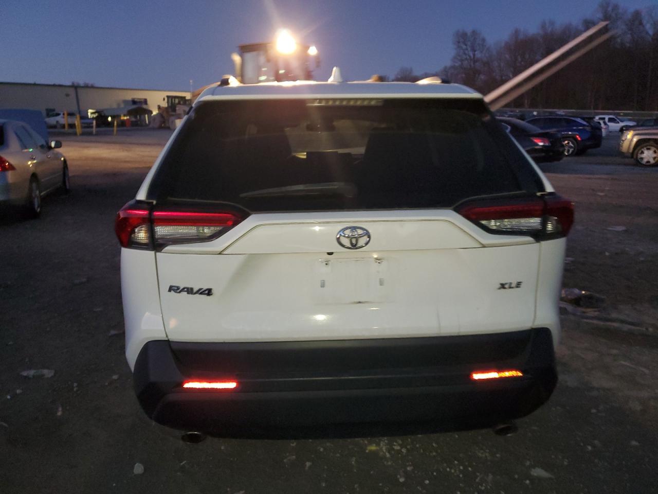 2019 Toyota RAV 4 - Image 6