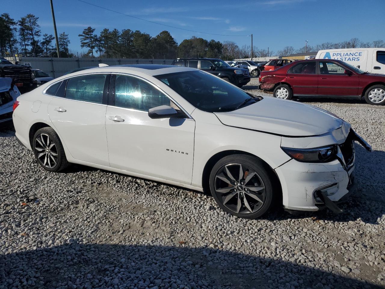 2017 Chevrolet Malibu - Image 4
