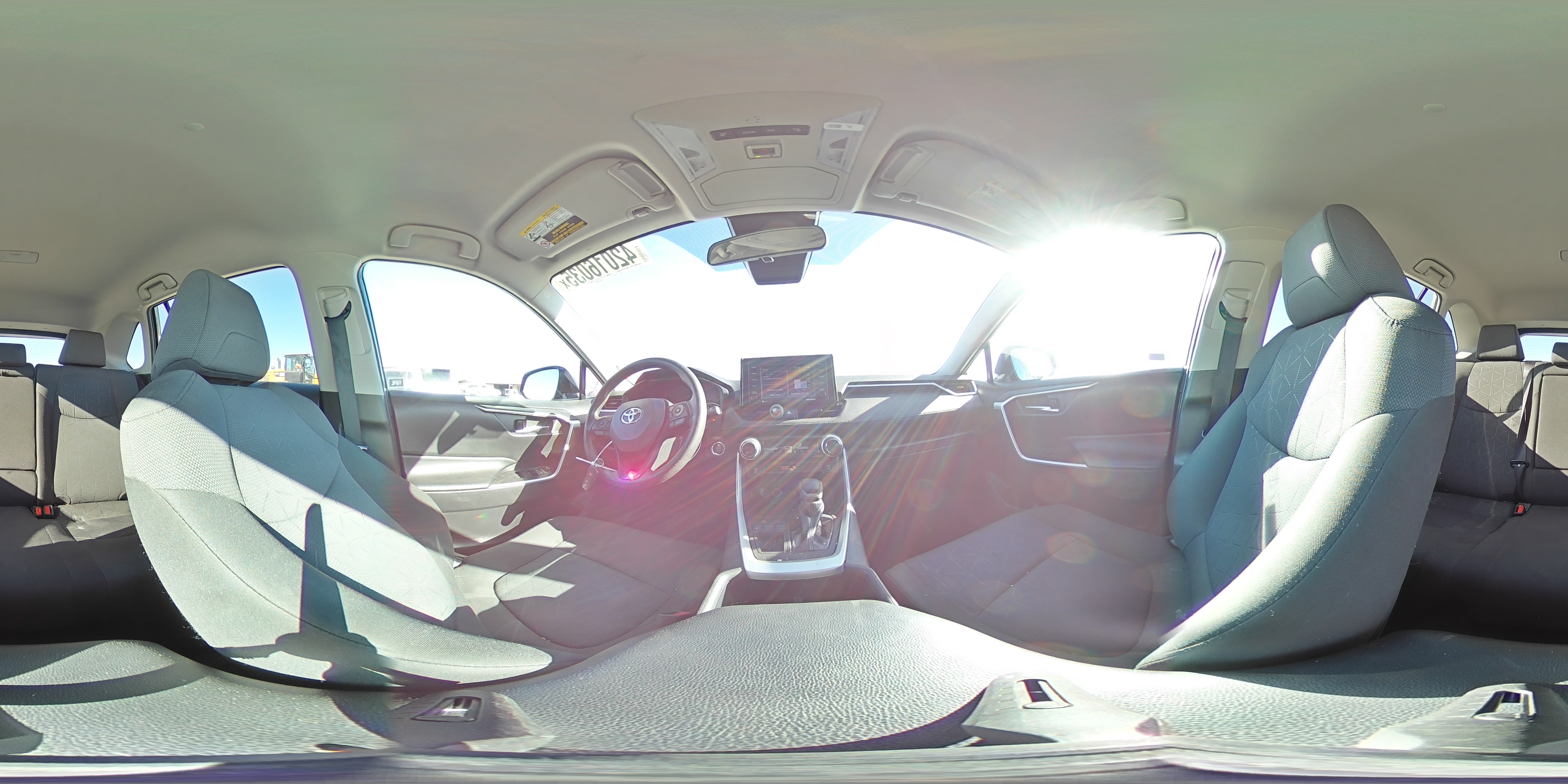 2022 Toyota RAV 4 - Image 13