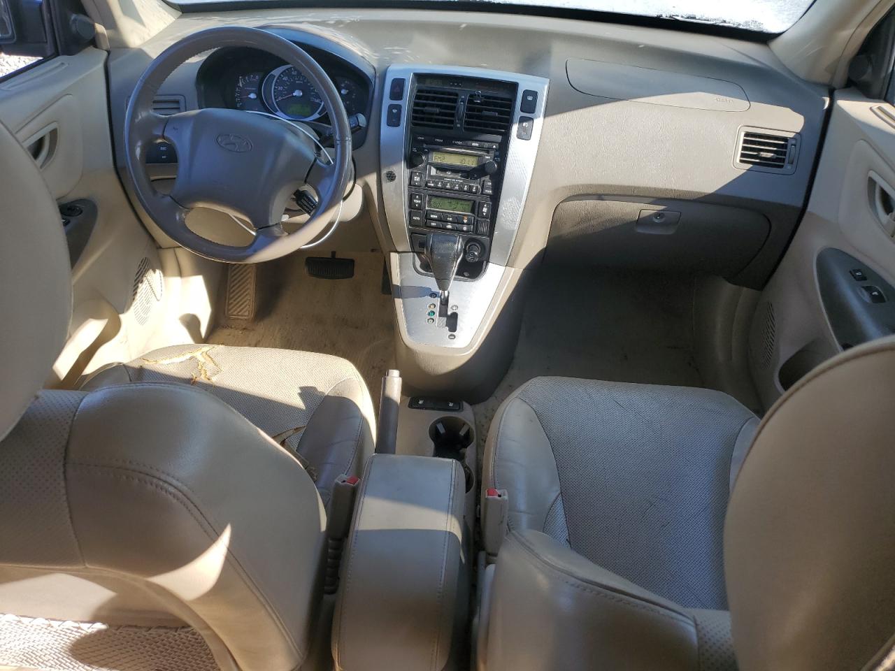 2006 Hyundai Tucson - Image 8