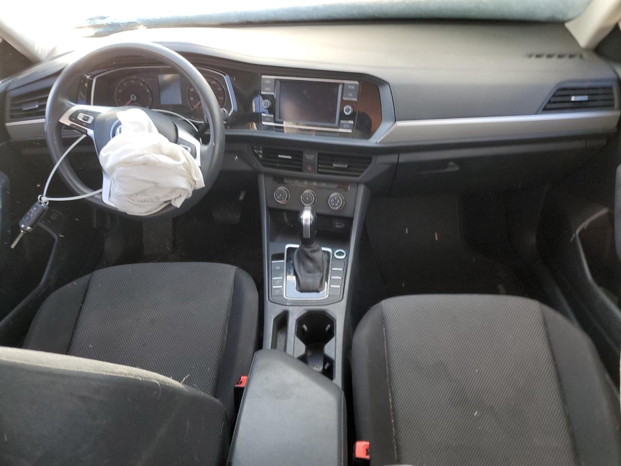 2019 Volkswagen Jetta - Image 8