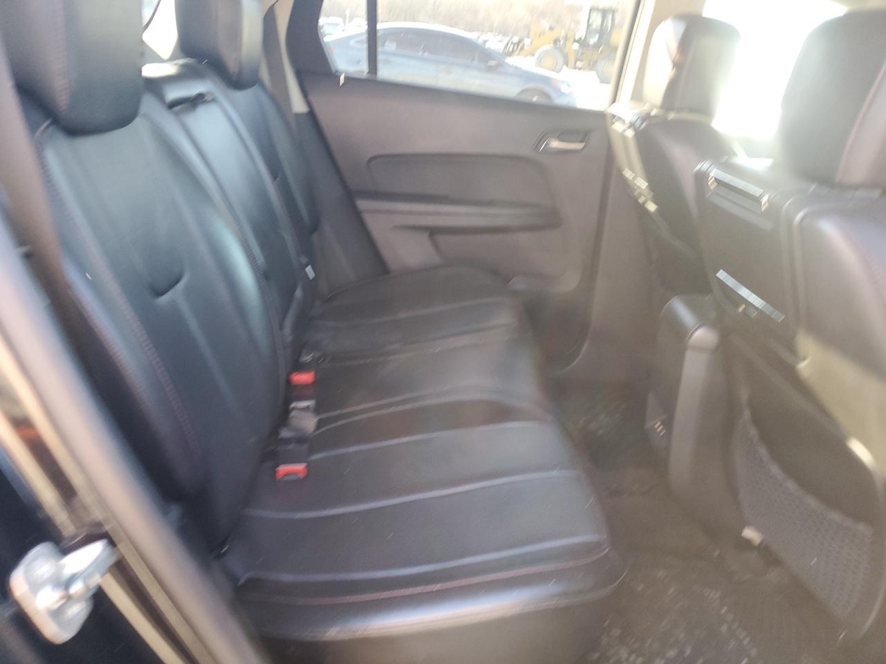 2010 GMC Terrain - Image 11