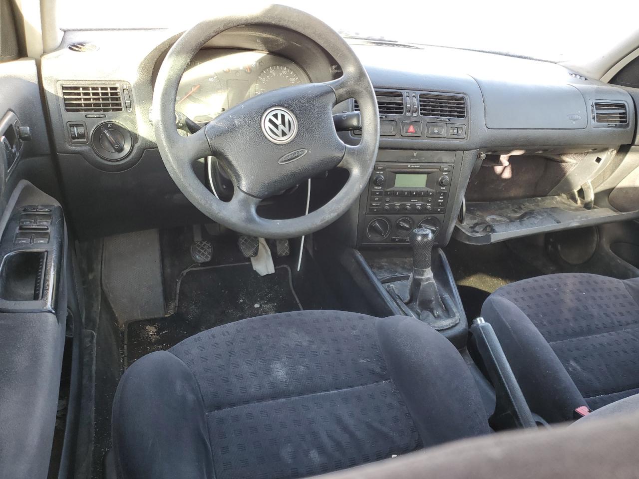 2003 Volkswagen Jetta - Image 8