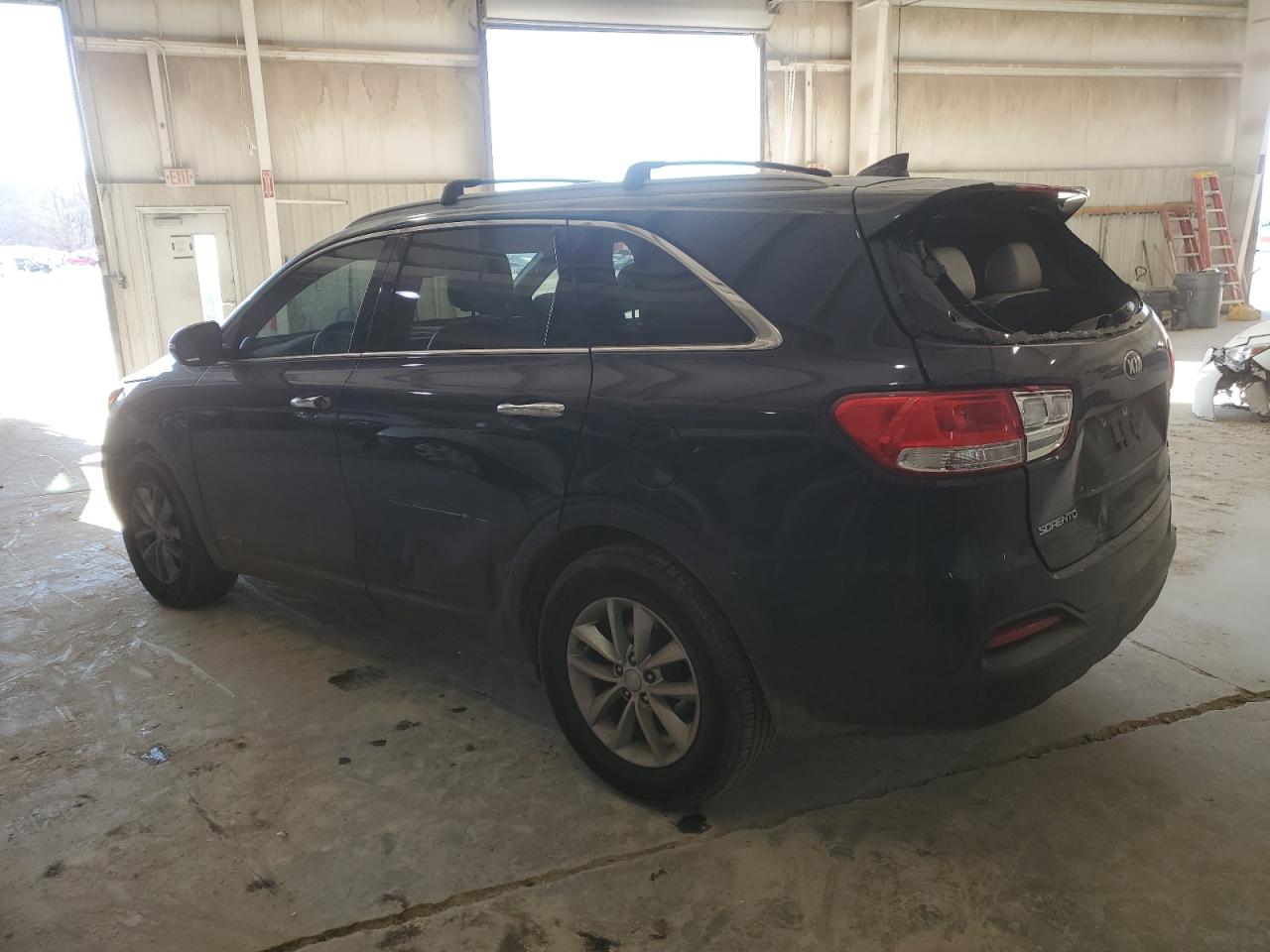 2017 Kia Sorento - Image 2