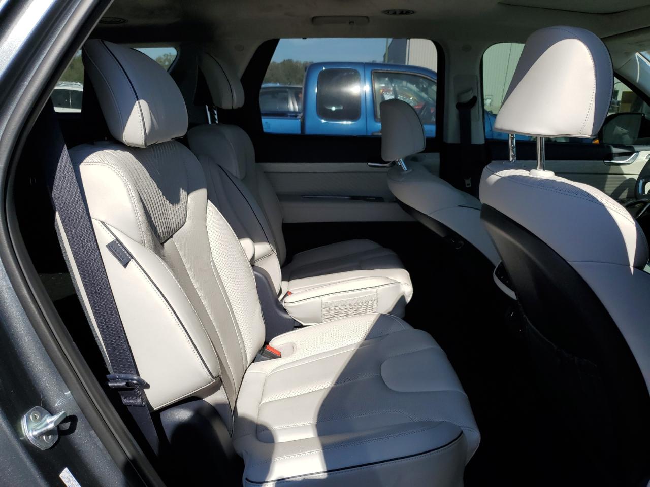 2023 Hyundai Palisade - Image 11
