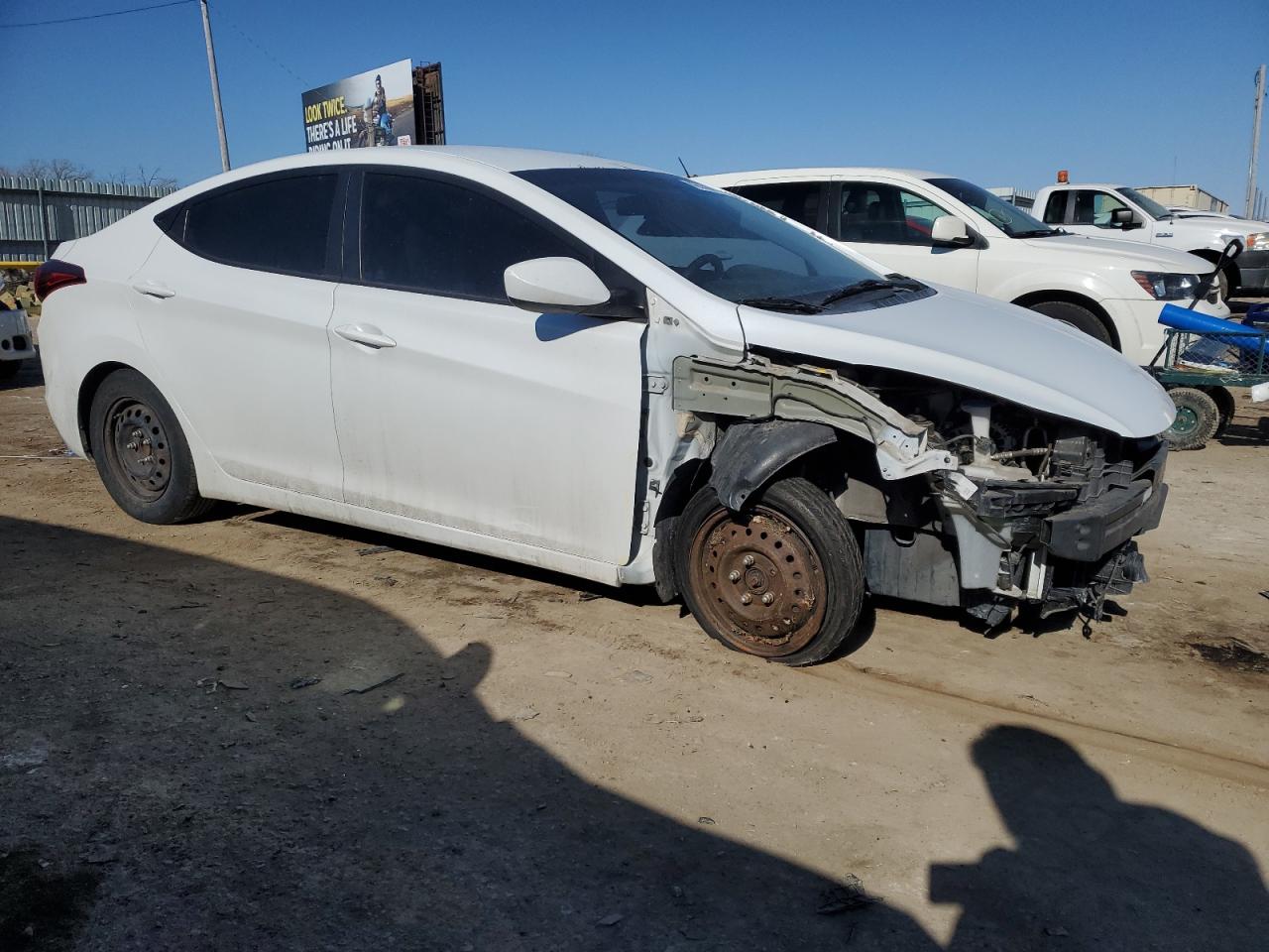 2016 Hyundai Elantra - Image 4