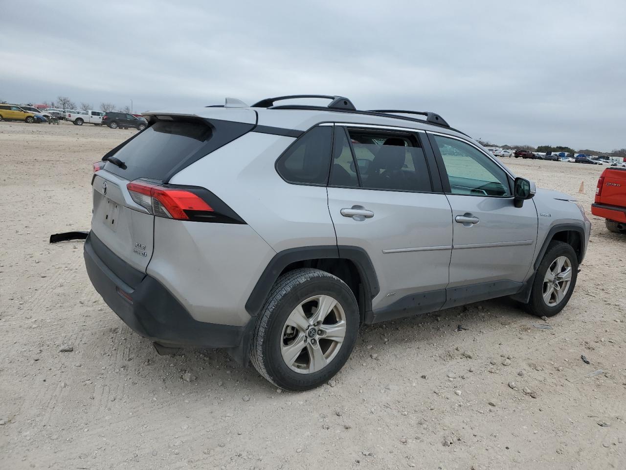2019 Toyota RAV 4 - Image 3