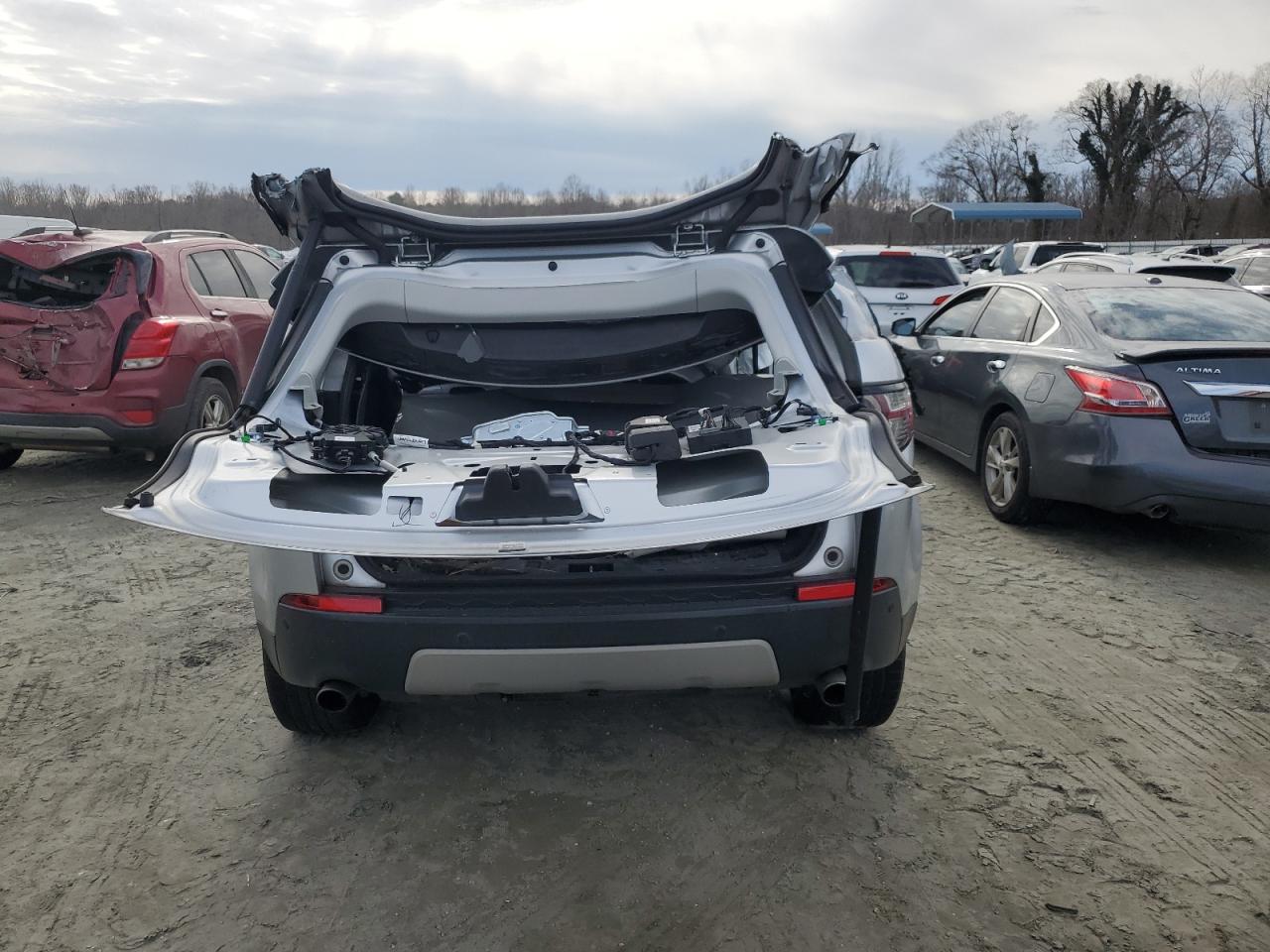 2015 Land Rover Discovery - Image 6