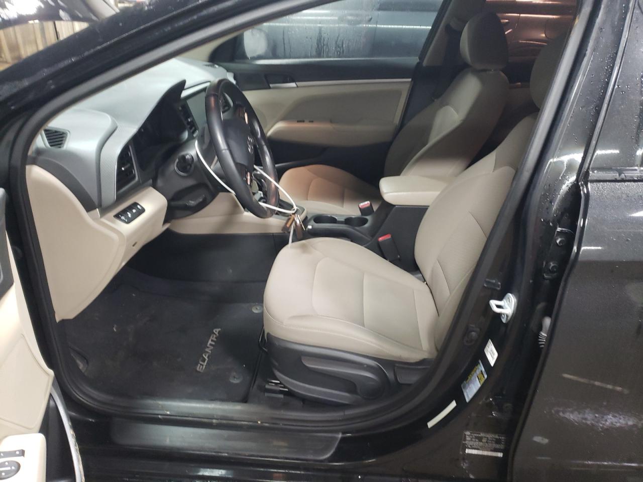2019 Hyundai Elantra - Image 7