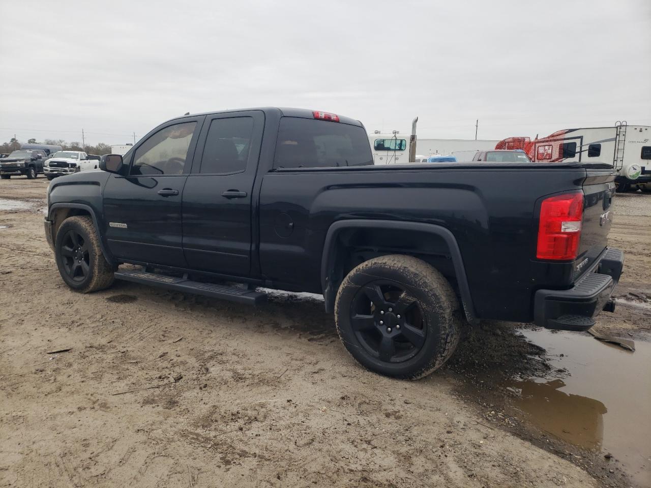 2016 GMC Sierra - Image 2