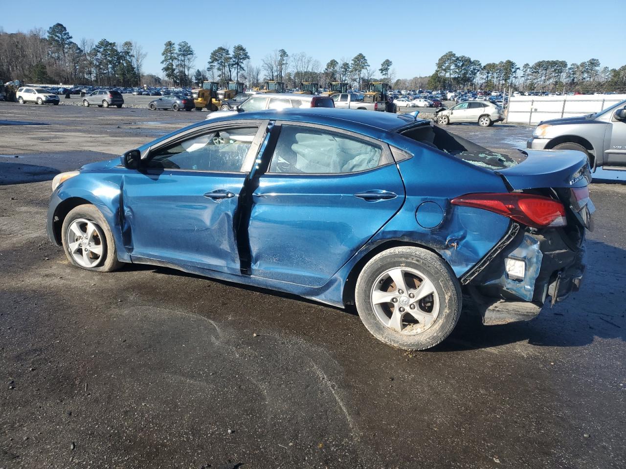 2014 Hyundai Elantra - Image 2