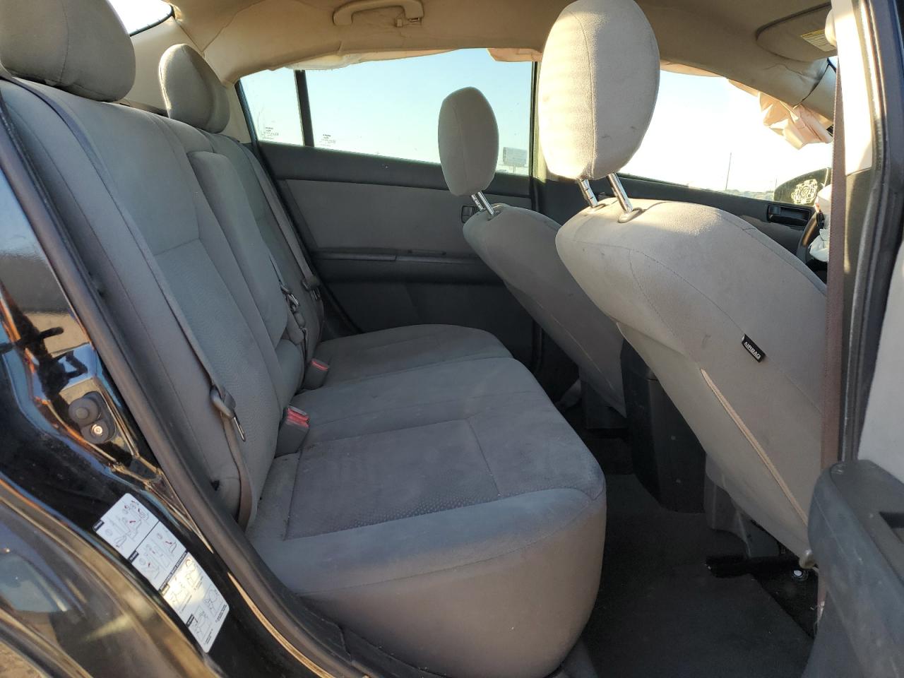 2011 Nissan Sentra - Image 10