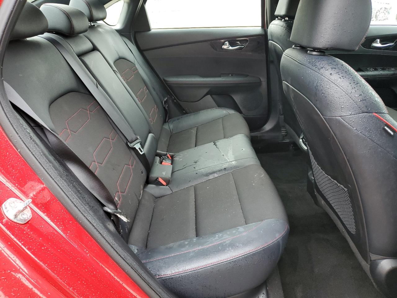 2024 Kia Forte - Image 10