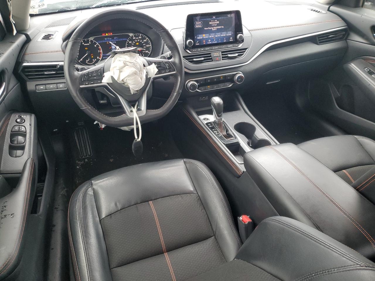 2022 Nissan Altima - Image 8