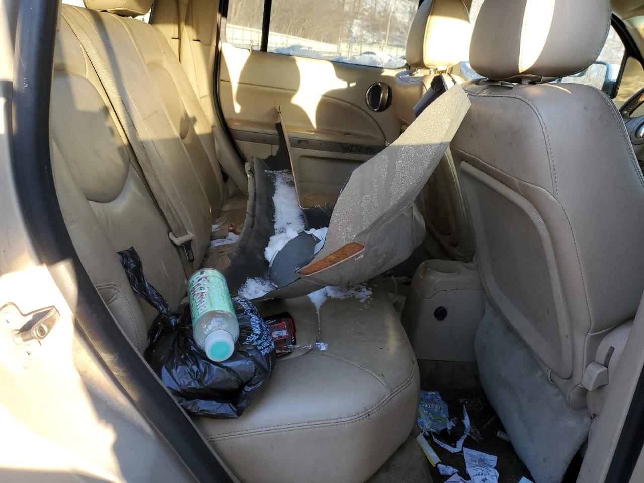 2009 Chevrolet HHR - Image 11