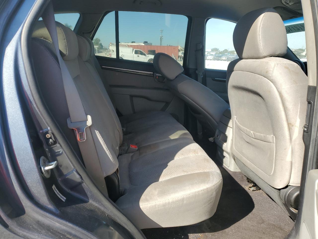 2009 Hyundai Santa Fe - Image 10