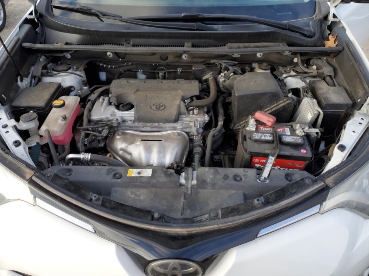 2018 Toyota RAV 4 - Image 12