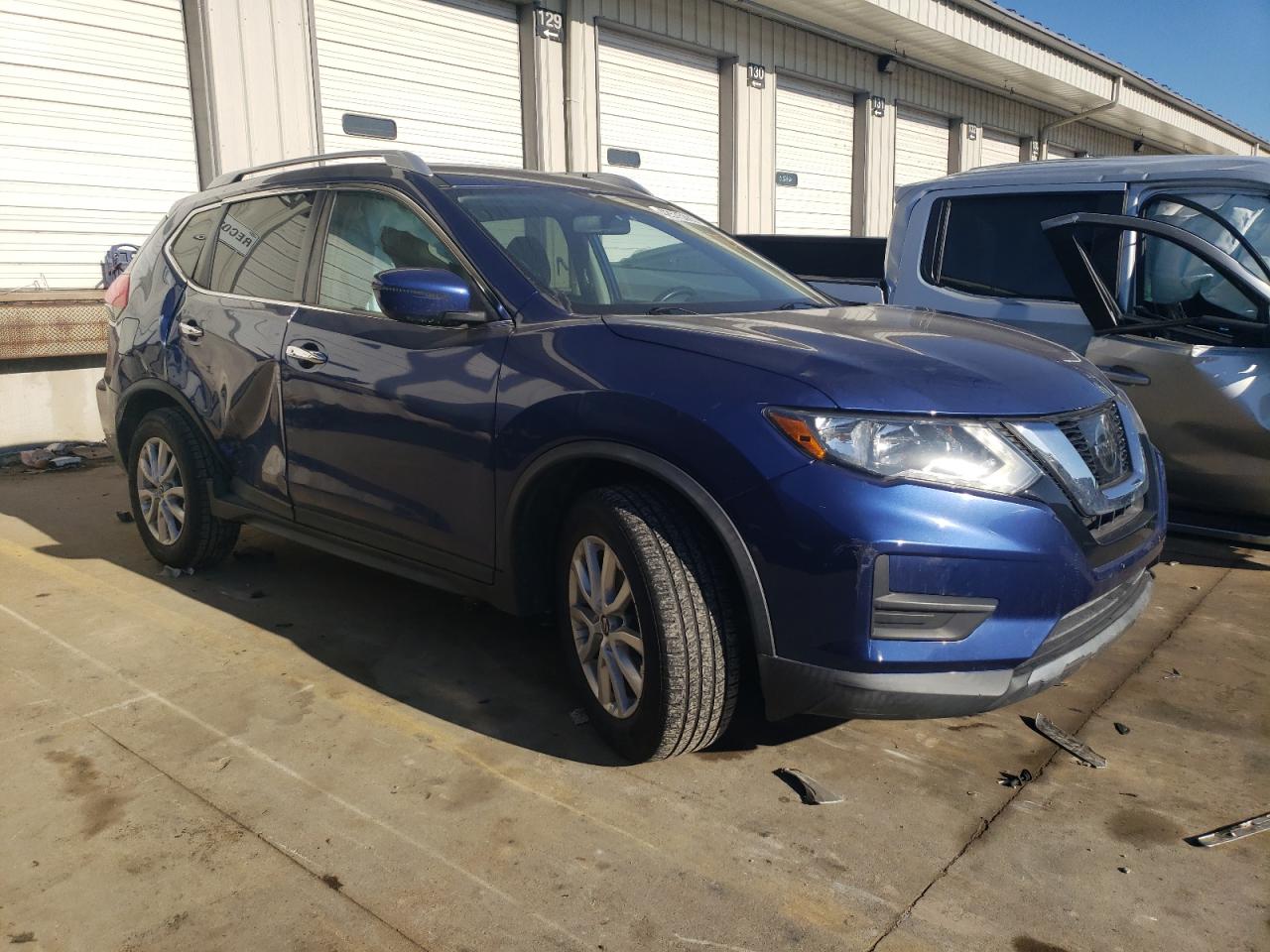 2017 Nissan Rogue - Image 4
