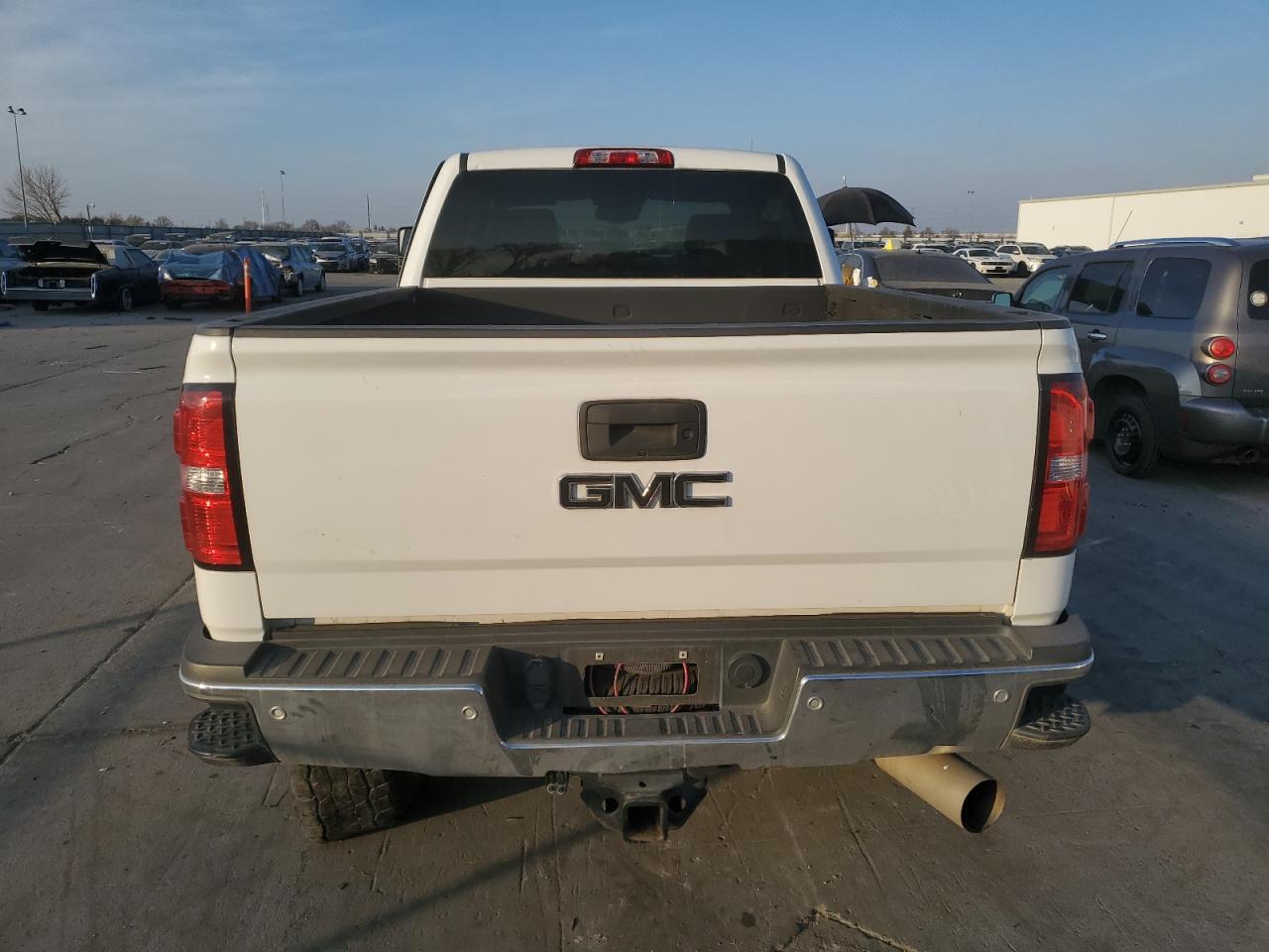 2018 GMC Sierra - Image 6