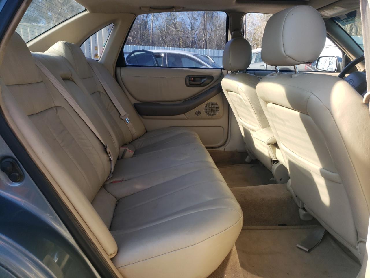 1999 Toyota Avalon - Image 10
