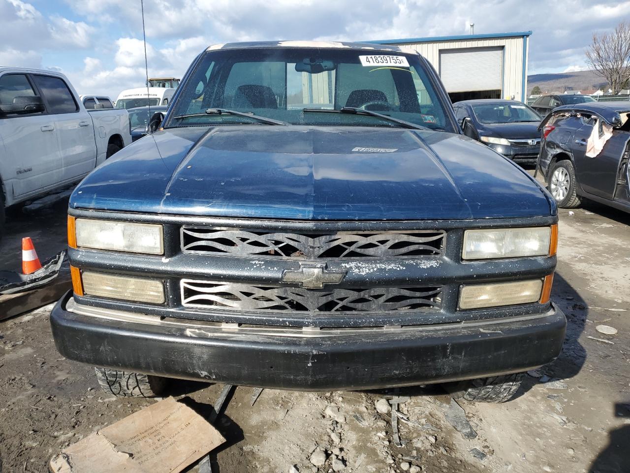 1998 Chevrolet GMT-400 - Image 5