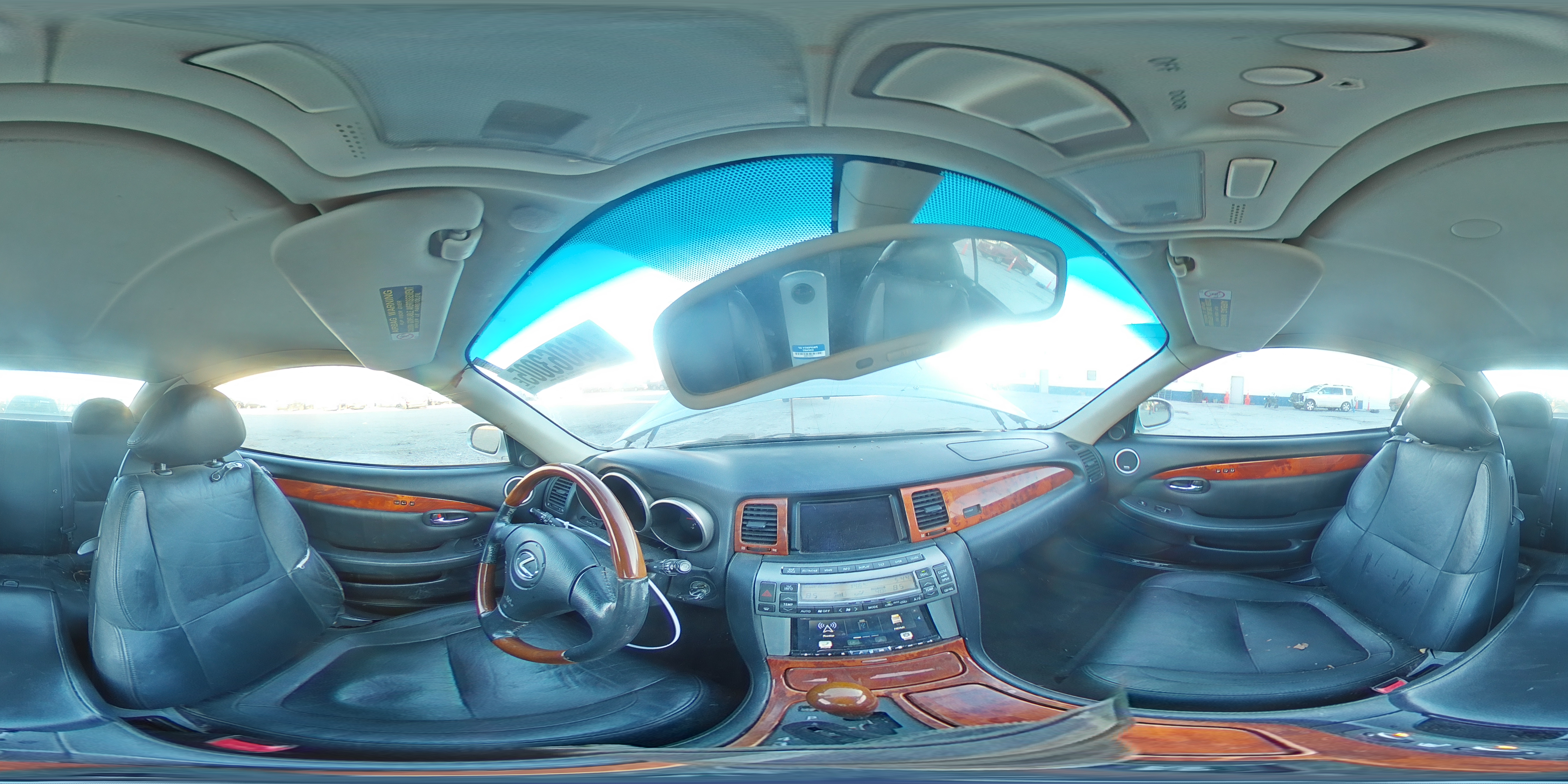 2003 Lexus SC - Image 13