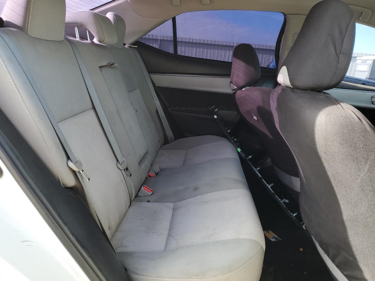 2015 Toyota Corolla - Image 10