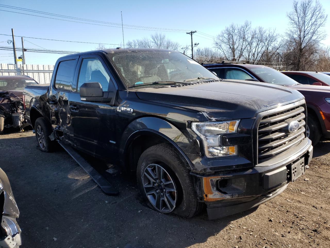 VIN 1FTEW1EG9HFA39730 2017 FORD F-150 no.4