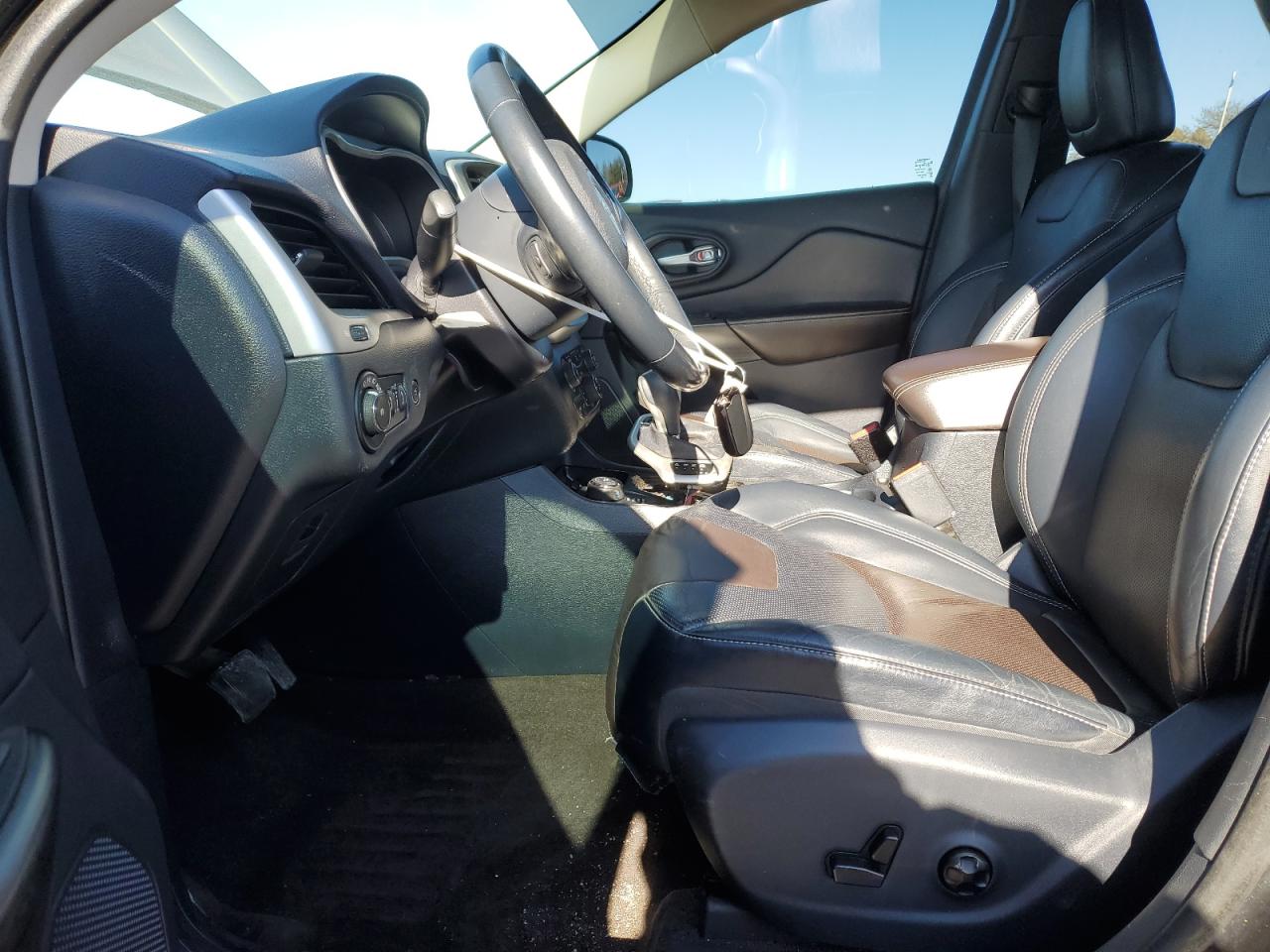 2014 Jeep Grand Cherokee - Image 7