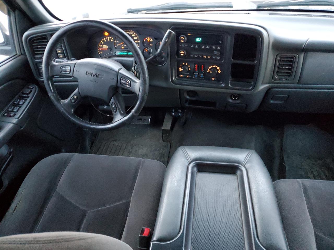 2006 GMC Sierra - Image 8