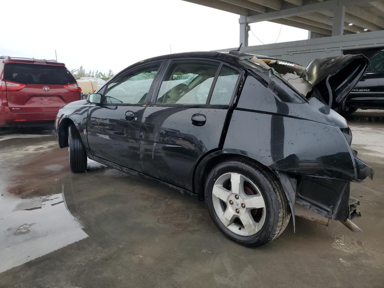 2007 Saturn ION - Image 2