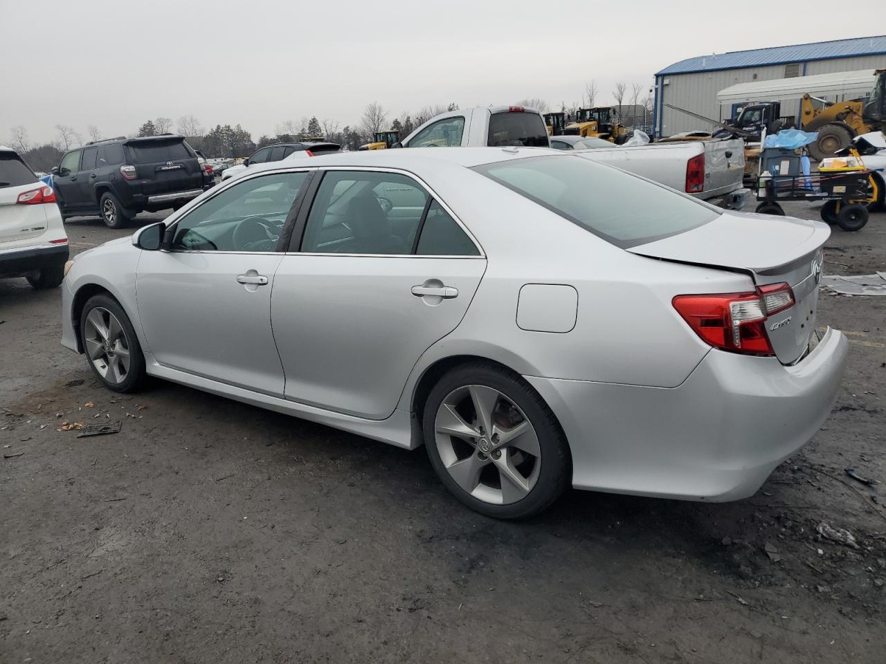 2014 Toyota Camry - Image 2