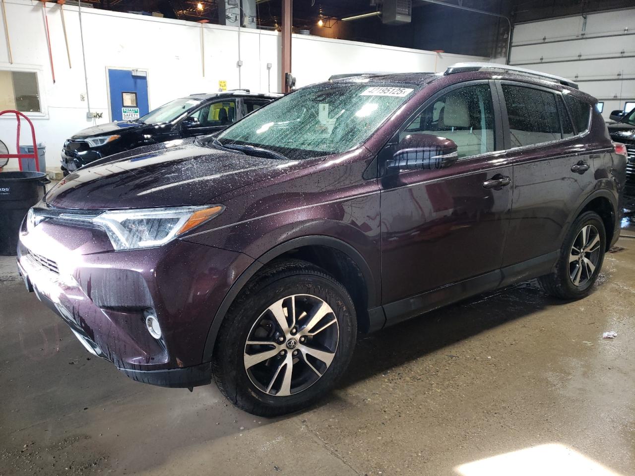 2017 Toyota RAV 4 - Image 1